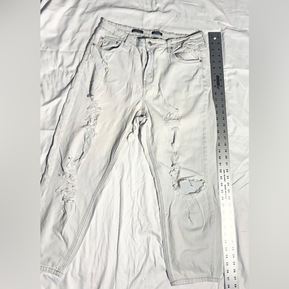 Wild Fable Light Blue Distressed Straight Leg Jeans Size 12 - Picture 7 of 7